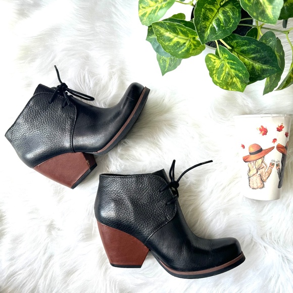 Kork-Ease Roana Lace up Black Leather Ankle Booties Two-Tone Chunky Heel  7.5 - Picture 10 of 13